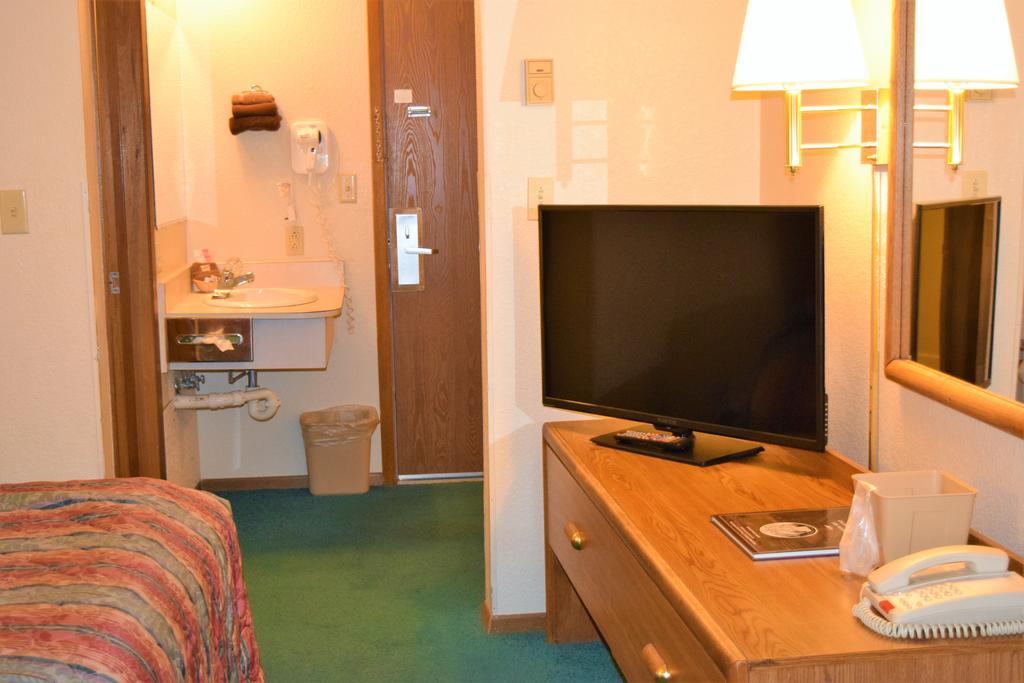 Country Inn Libby Buitenkant foto